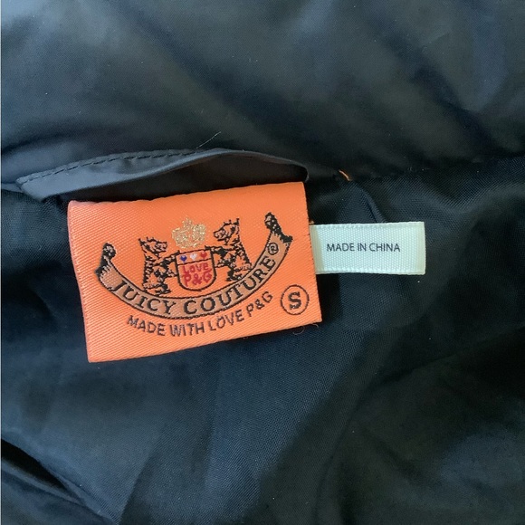 Women's Black Puffer Coat with Faux Fur Hood - Picture 8 of 8